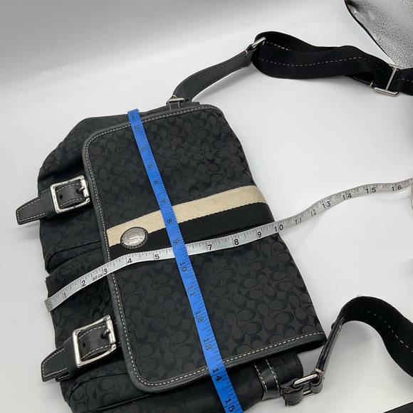 COACH SIGNATURE VOYAGER MESSENGER BAG - Picture 7 of 10